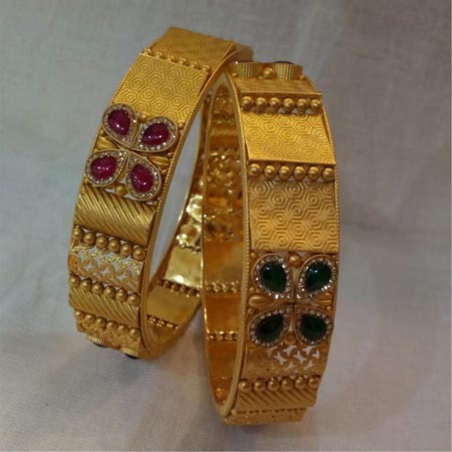 Gold ring design shop in vadodara | Gold necklace for wedding in vadodara | Gold bracelet in vadodara | Gold kangan shop in vadodara | Gold chain for man in vadodara | Gold earrings for women in vadodara | Gold pendant set in vadodara | Gold jewellery in near me | Gold jewellery in vadodara.