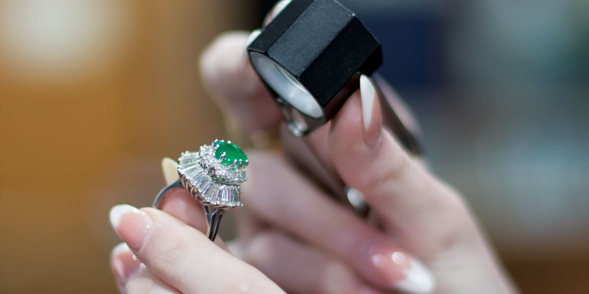 B N Jewellers offer valuation services for all types of your jewellery Vadodara